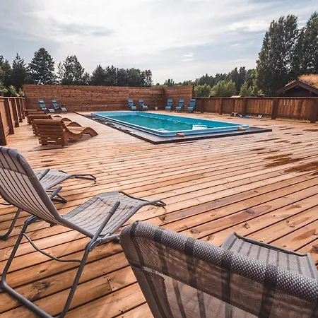 Metsaluige Turismitalu Camping Kabli